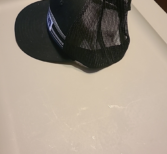 Black Cap - Picture 5 of 5